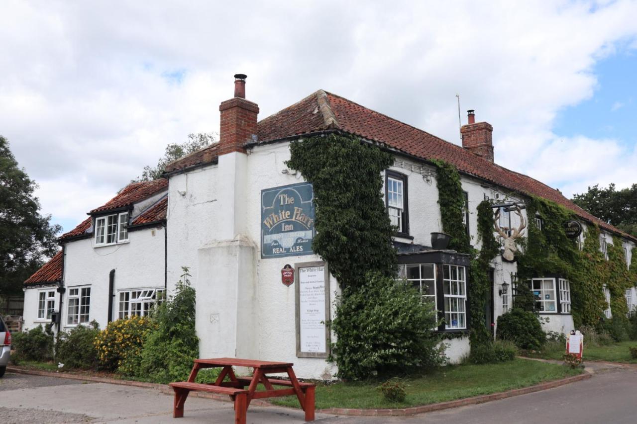 The White Hart Inn Tetford Bagian luar foto