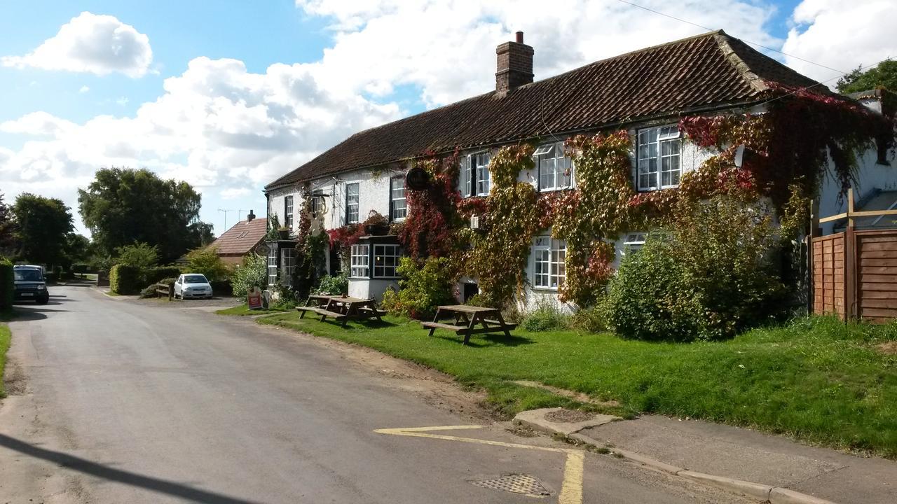 The White Hart Inn Tetford Bagian luar foto